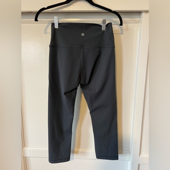 Lululemon Align high rise crop 23” - Picture 4 of 4